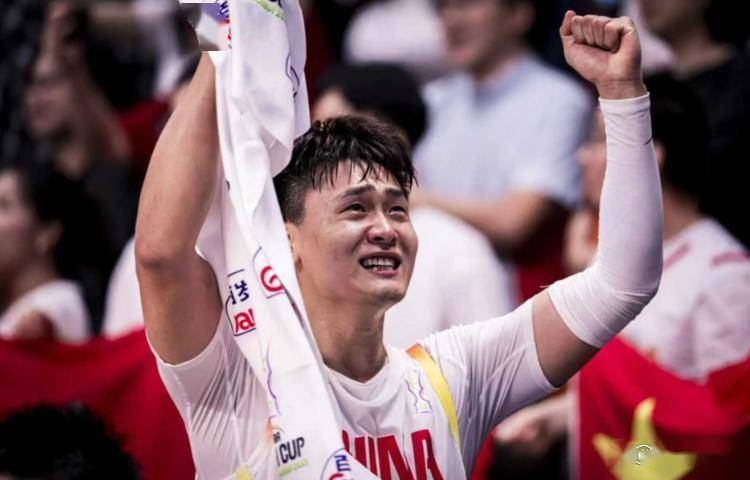 英雄联盟-转折点！广厦男篮更衣室发声，意甲转会期攻防权衡，更衣室稳定，更衣室氛围转暖的简单介绍